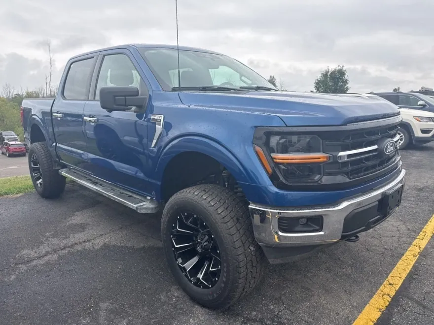2024 Ford F-150 XLT photo 1