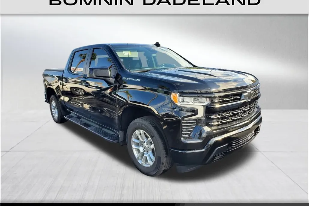 2024 Chevrolet Silverado 1500 RST photo 1