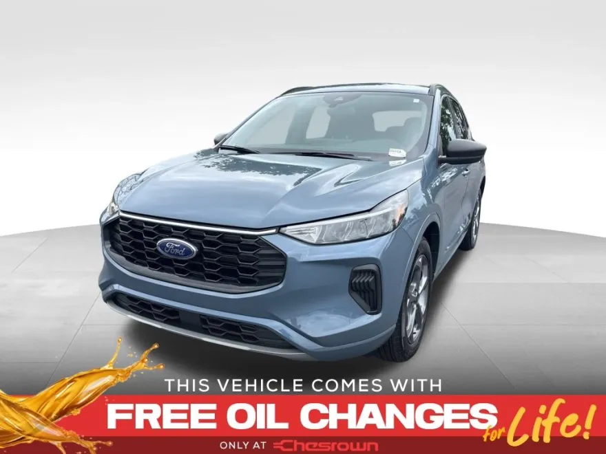 2023 Ford Escape ST-Line photo 1