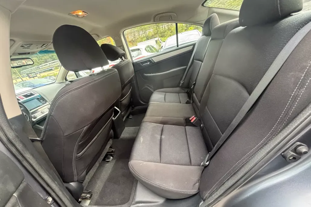 2016 Subaru Legacy Premium photo 1