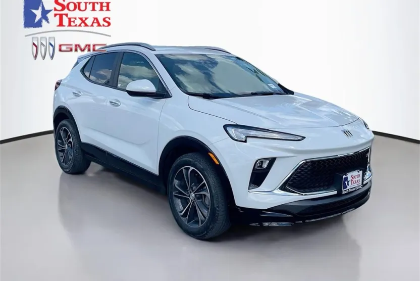 2024 Buick Encore GX Sport Touring photo 1