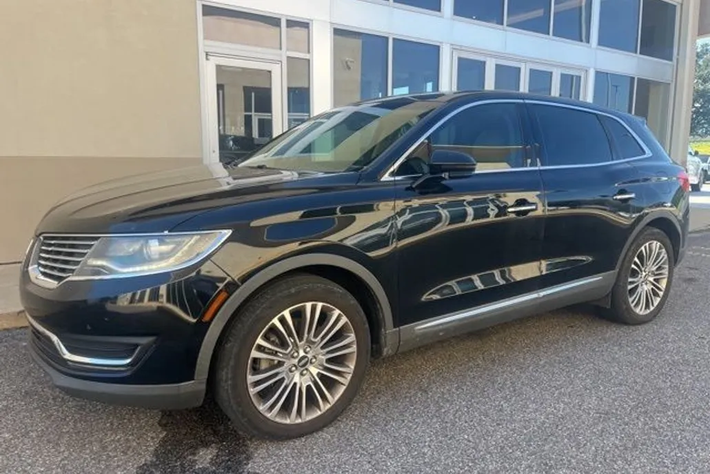 2017 Lincoln MKX Reserve photo 1