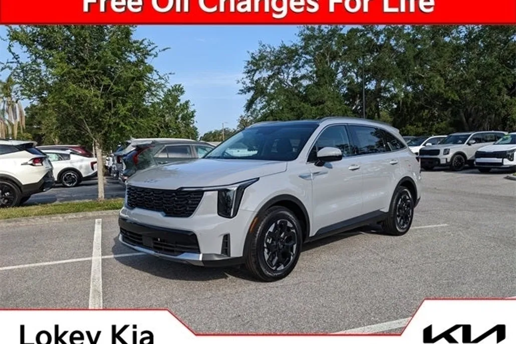 2025 Kia Sorento S photo 1