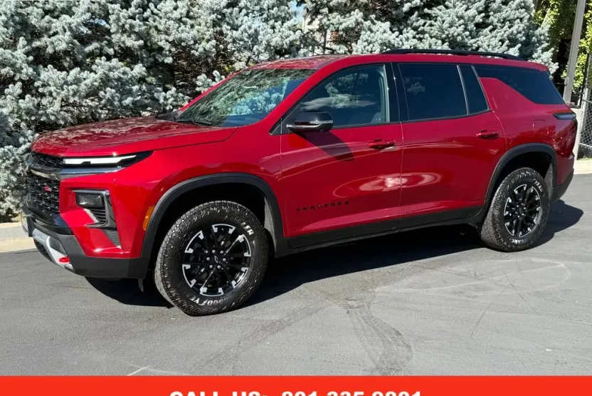 2024 Chevrolet Traverse Z71 photo 1