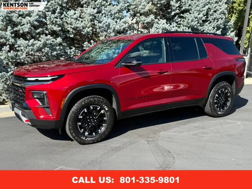 2024 Chevrolet Traverse Z71 photo 1