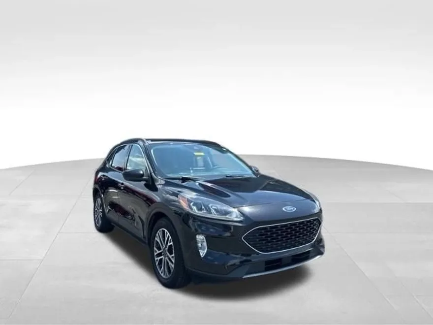 2020 Ford Escape SEL photo 1