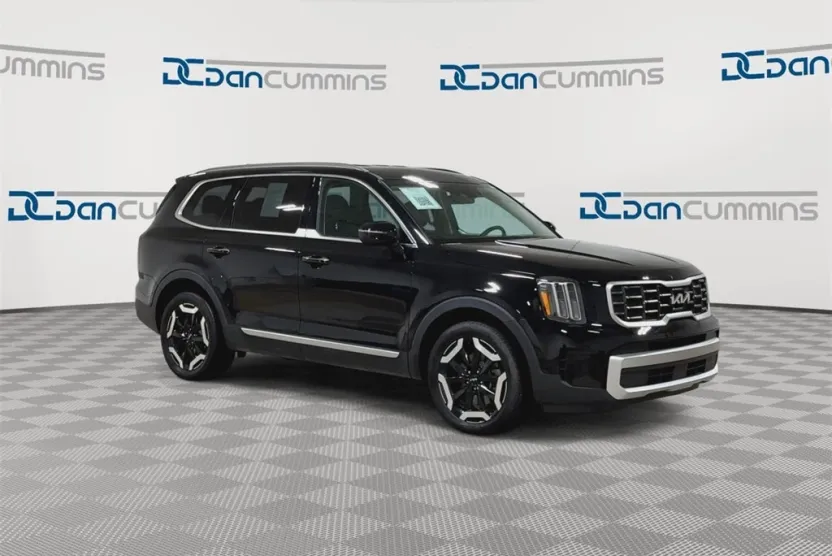 2023 Kia Telluride S photo 1