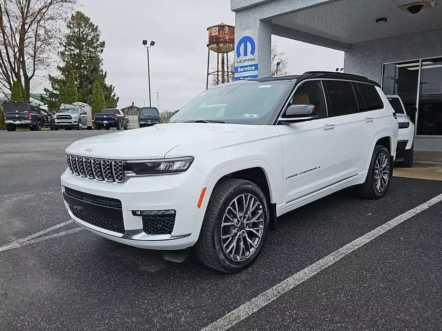 2025 Jeep Grand Cherokee L Summit Reserve photo 1