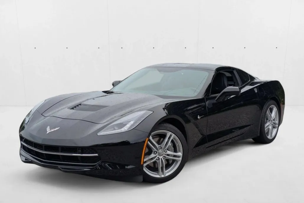 2017 Chevrolet Corvette Stingray Coupe 2LT photo 1