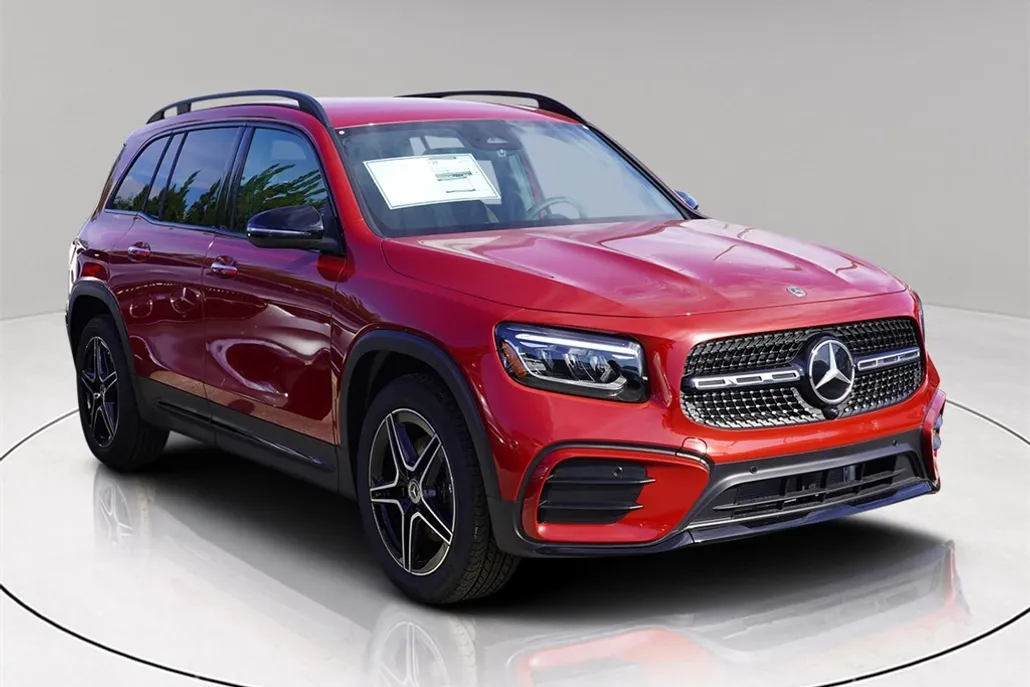 2025 Mercedes Benz GLB 250 photo 1