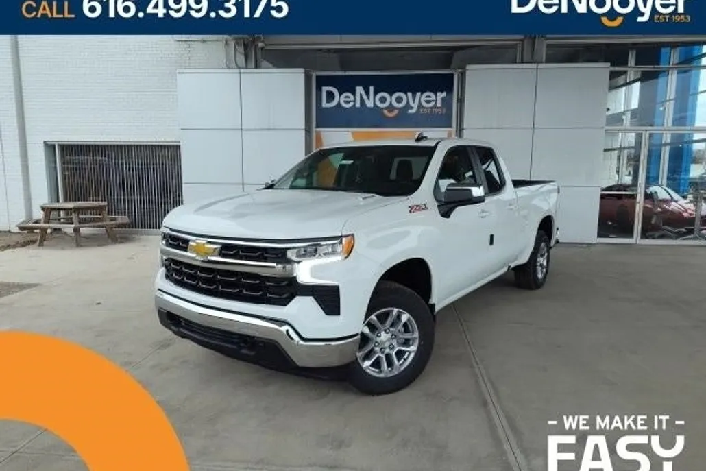 2025 Chevrolet Silverado 1500 LT photo 1