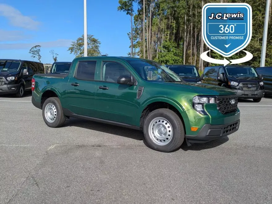 2025 Ford Maverick XL photo 1