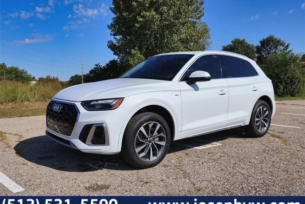 2023 Audi Q5 45 S line Premium photo 1