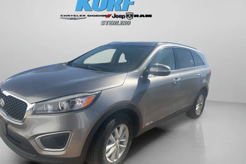2017 Kia Sorento LX V6 photo 1