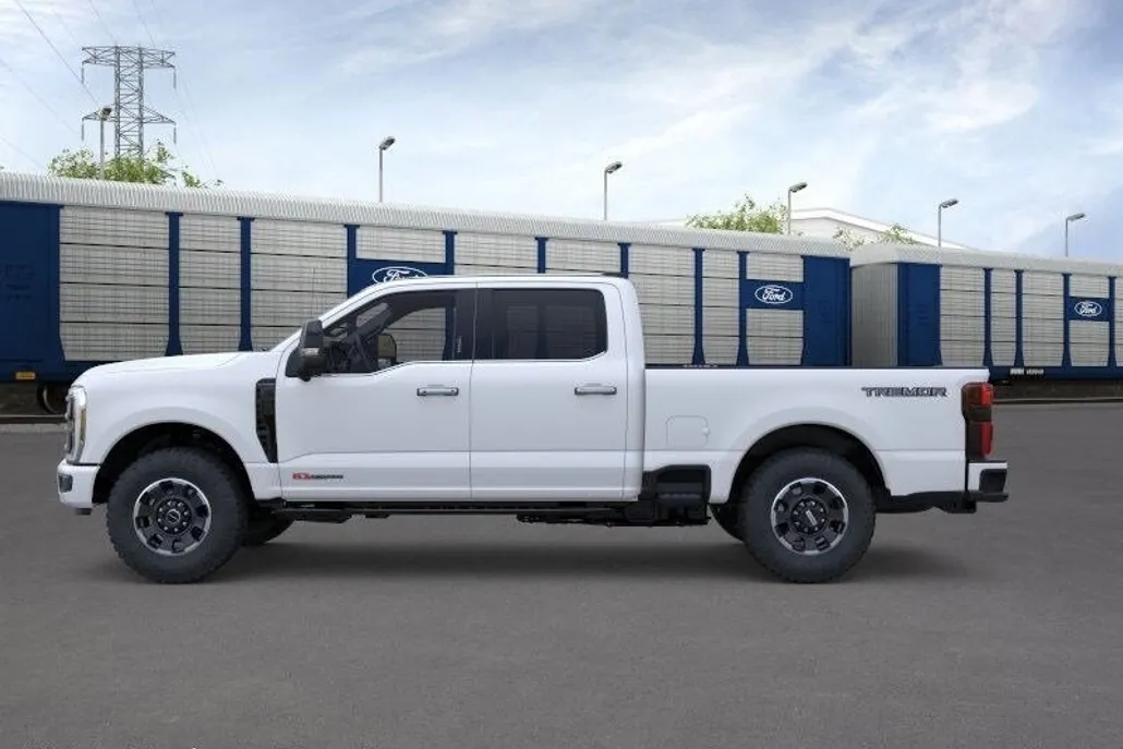 2026 Ford F-250 Platinum photo 1