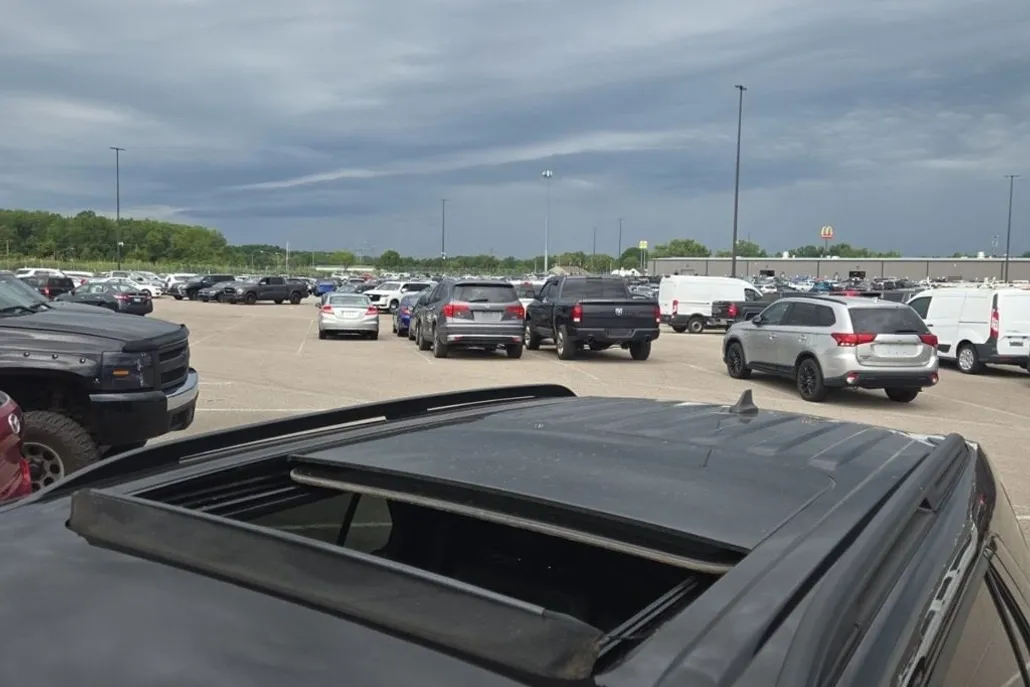2021 Ford Explorer ST photo 1