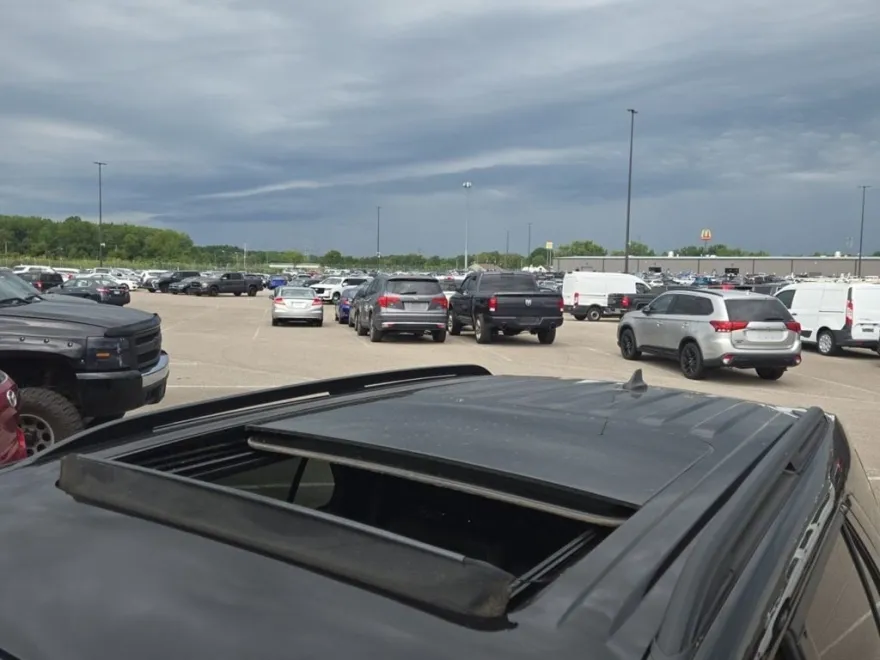 2021 Ford Explorer ST photo 1