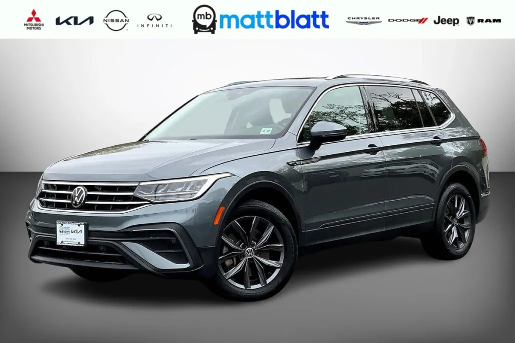 2022 Volkswagen Tiguan SE photo 1