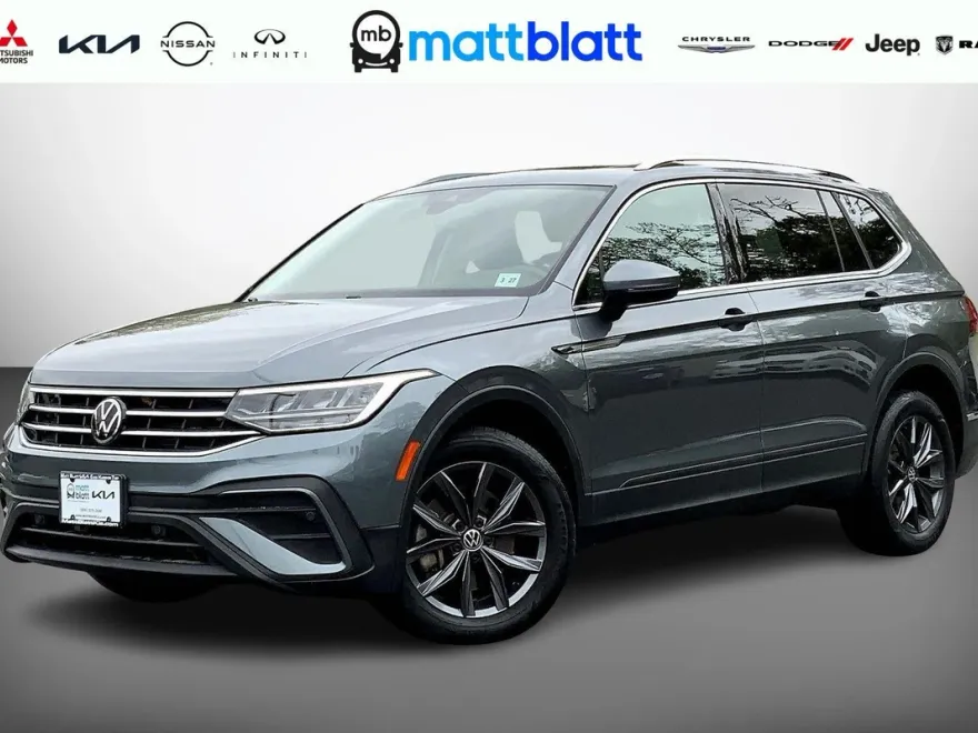 2022 Volkswagen Tiguan SE photo 1