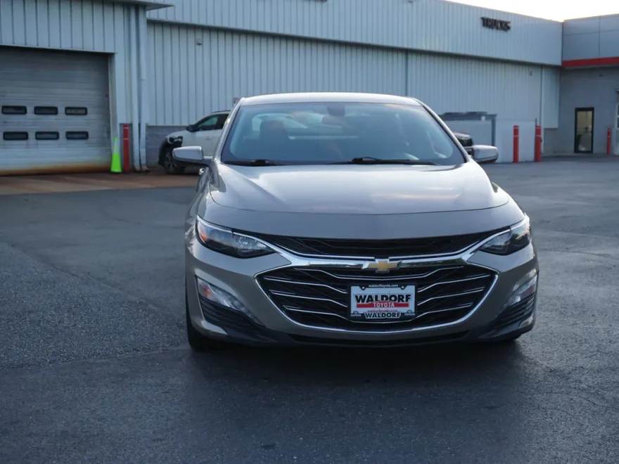 2022 Chevrolet Malibu 1LT photo 1