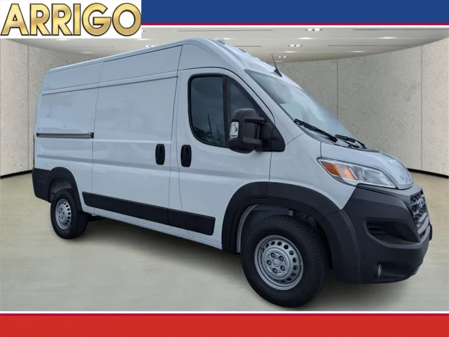 2025 Ram 1500 Tradesman photo 1
