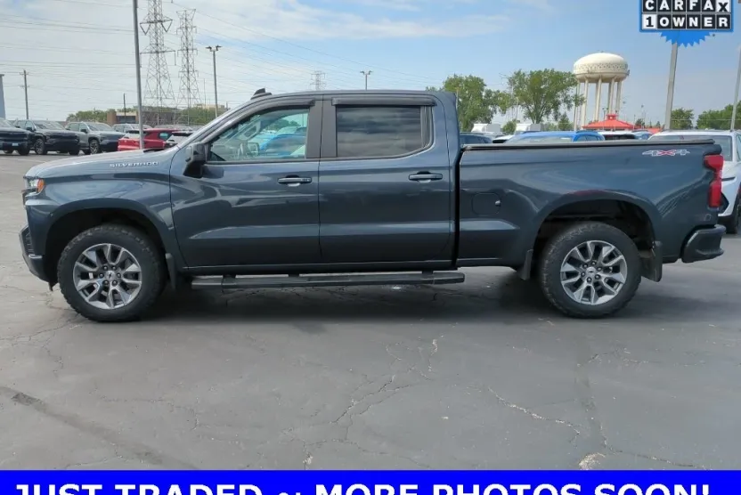2021 Chevrolet Silverado 1500 RST photo 1