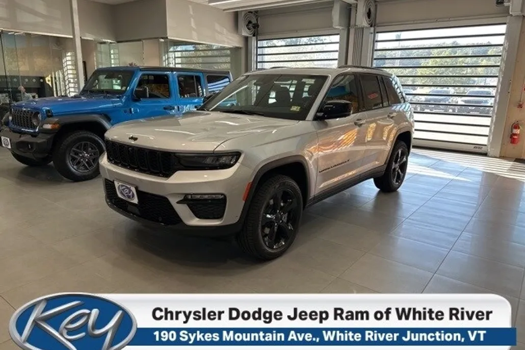 2025 Jeep Grand Cherokee Limited photo 1