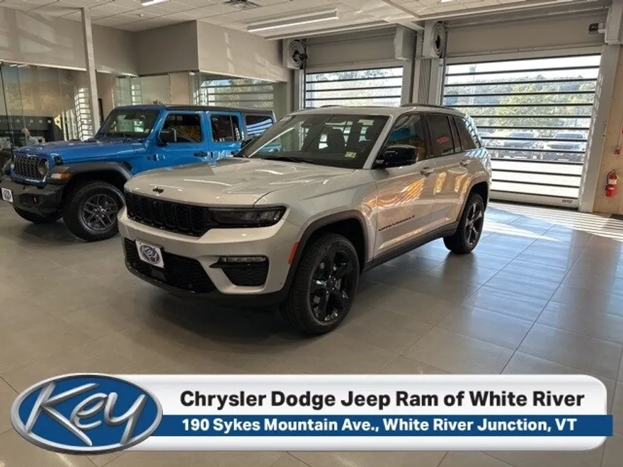 2025 Jeep Grand Cherokee Limited photo 1
