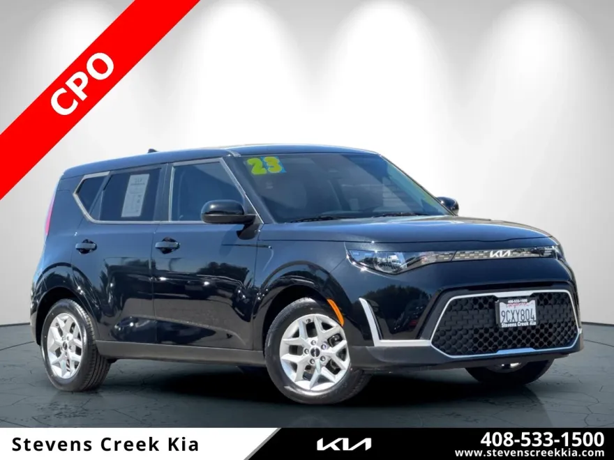 2023 Kia Soul LX photo 1