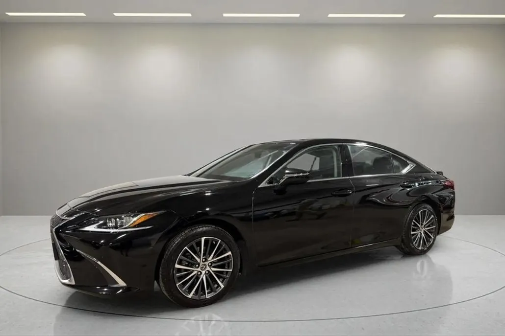 2022 Lexus ES 350 photo 1