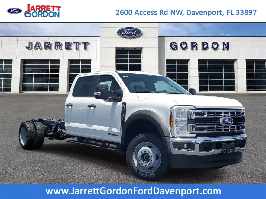 2025 Ford F-550 XL photo 1