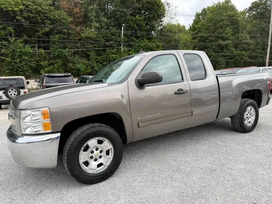 2012 Chevrolet Silverado 1500 LT photo 1