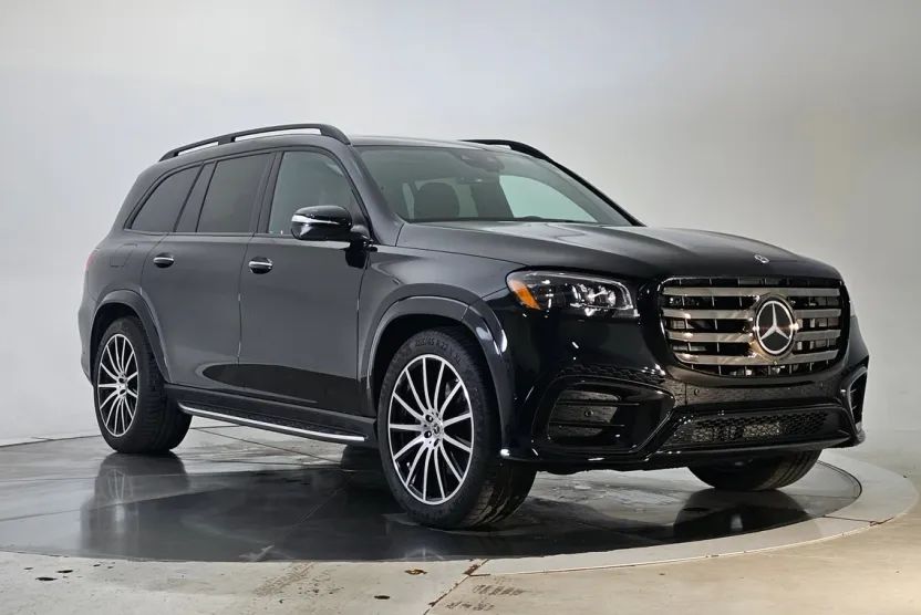 2024 Mercedes Benz GLS 450 4MATIC photo 1