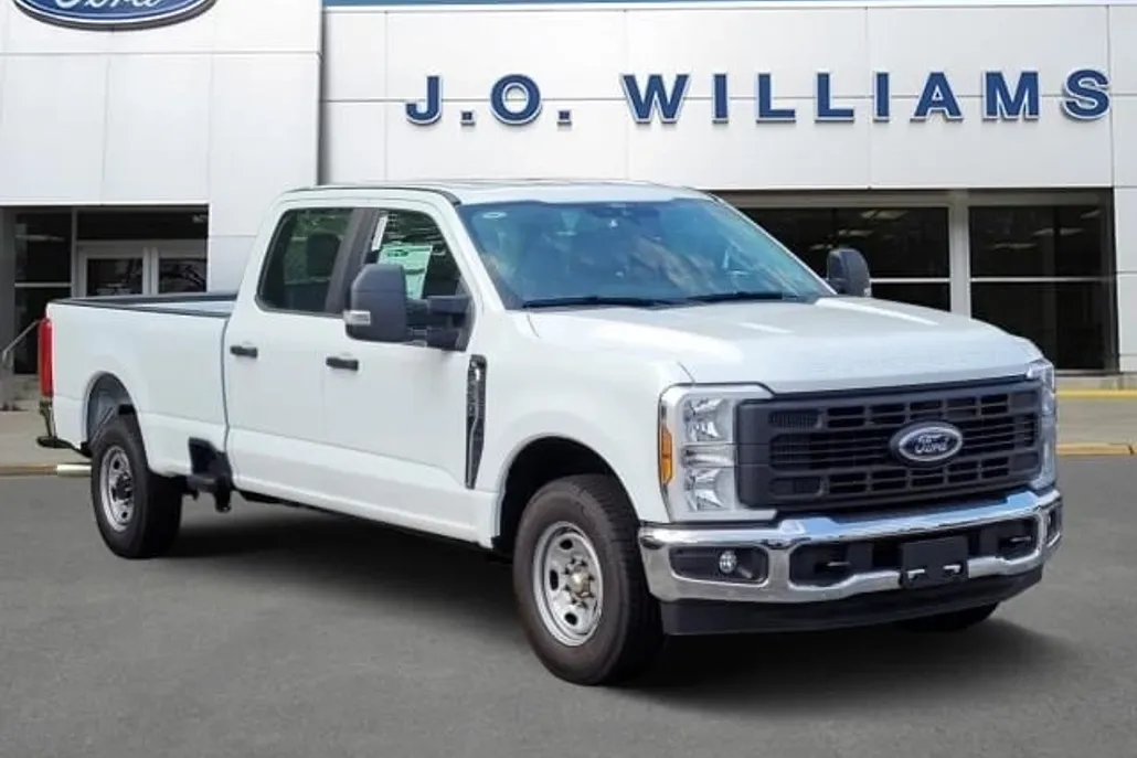 2026 Ford F-250 photo 1