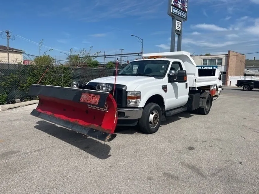 2009 Ford F-350 XL photo 1