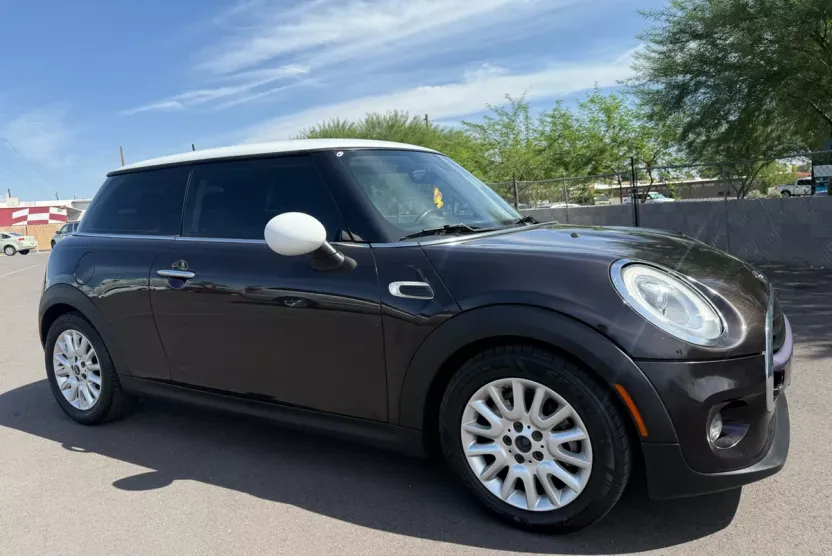 2016 Mini Cooper 2 Door Hardtop photo 1