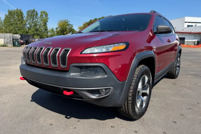 2014 Jeep Cherokee Trailhawk photo 1