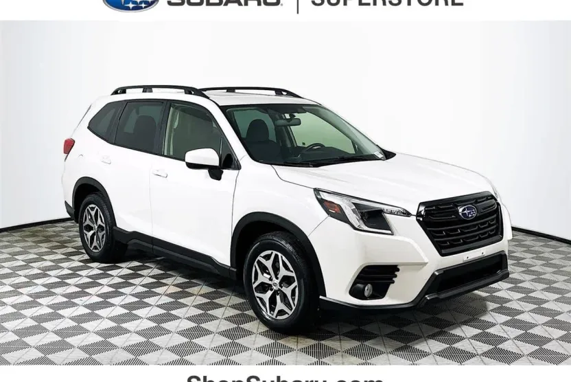 2023 Subaru Forester Premium photo 1