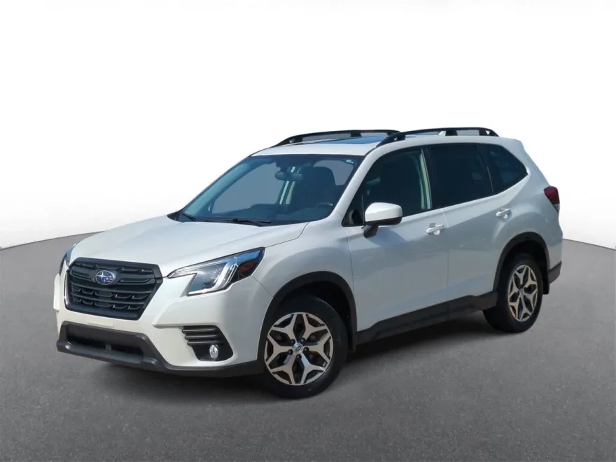 2023 Subaru Forester Premium photo 1