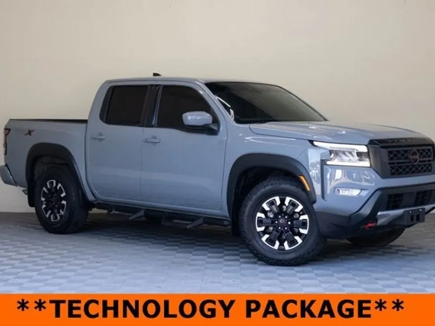 2023 Nissan Frontier PRO-X photo 1