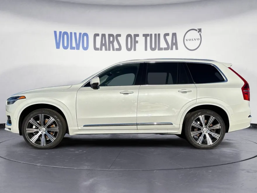 2025 Volvo XC90 Plus photo 1