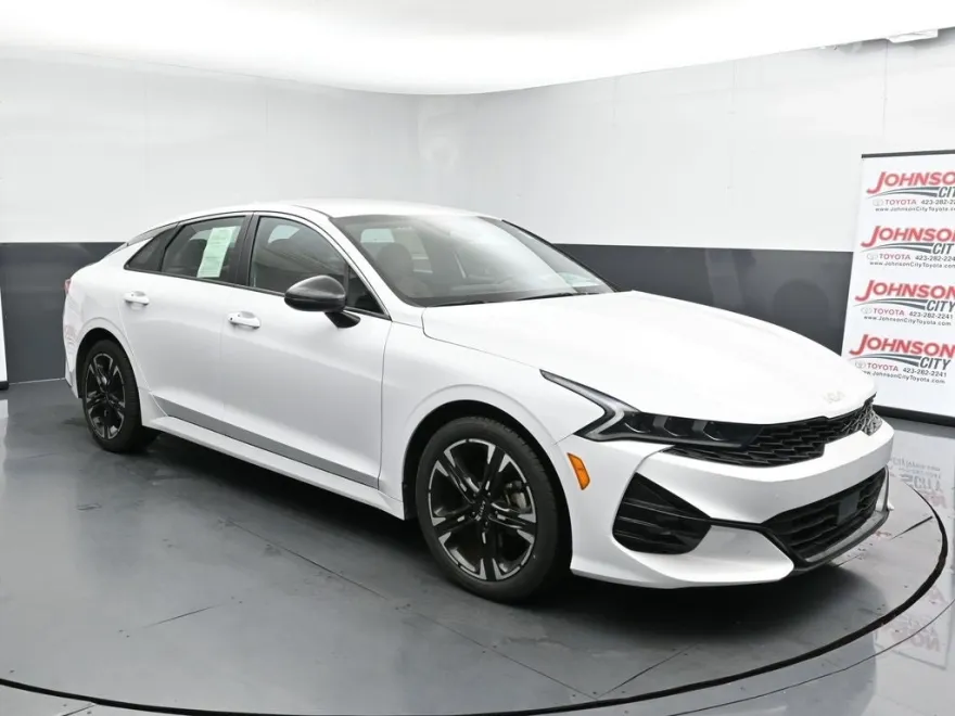 2023 Kia K5 GT-Line photo 1