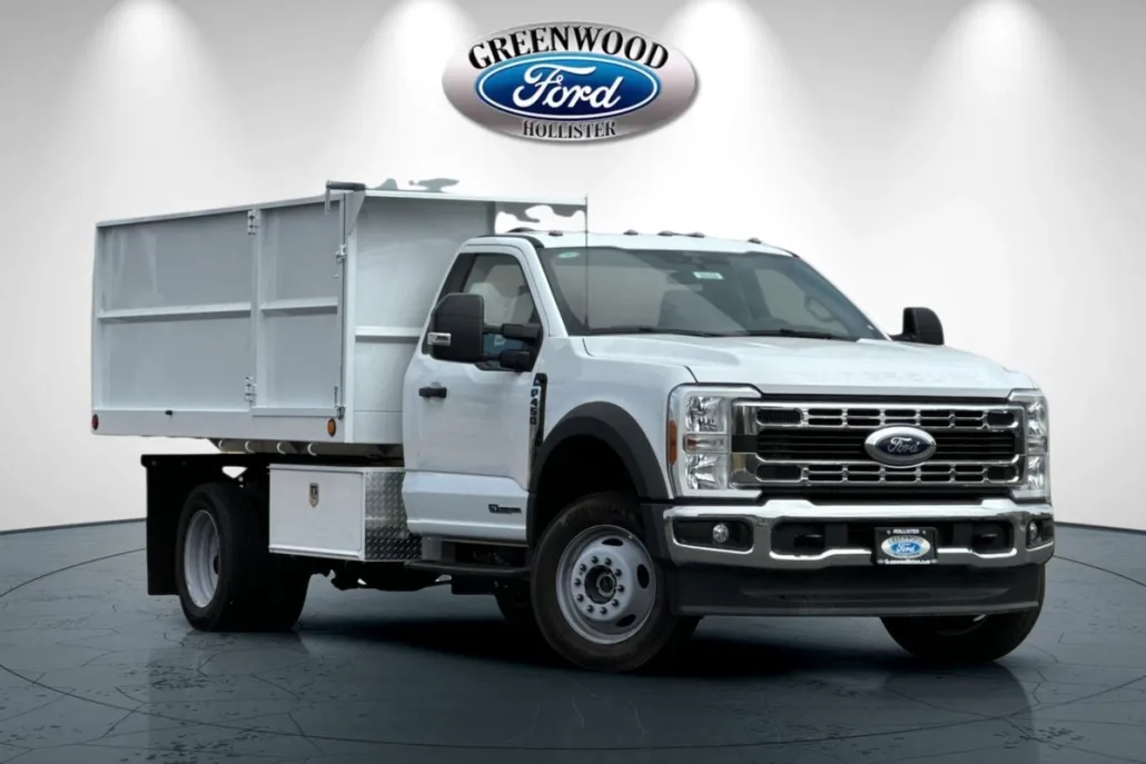 2024 Ford F-450 photo 1