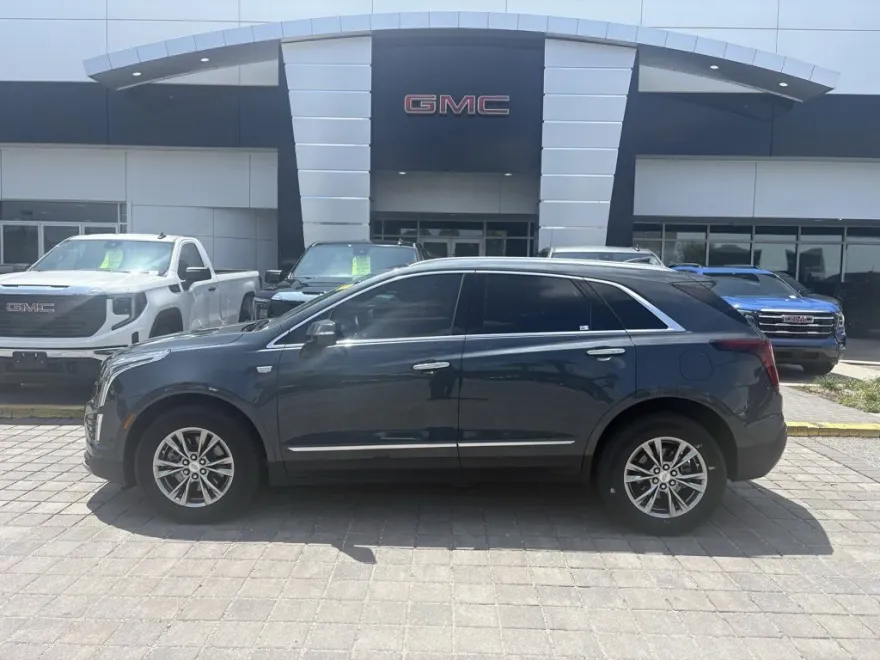 2021 Cadillac XT5 Premium Luxury photo 1