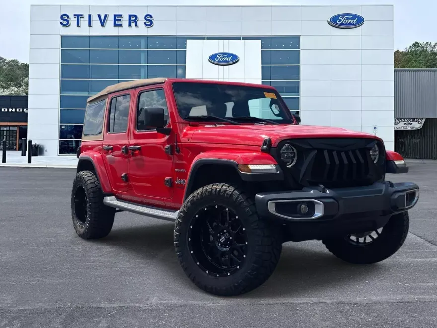 2019 Jeep Wrangler Unlimited Sahara photo 1