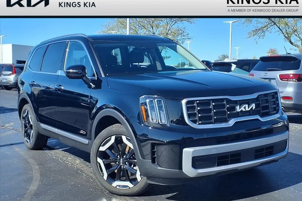 2023 Kia Telluride S photo 1