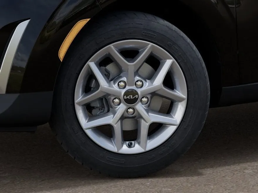 2025 Kia Soul LX photo 1