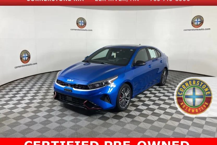2022 Kia Forte GT-Line photo 1