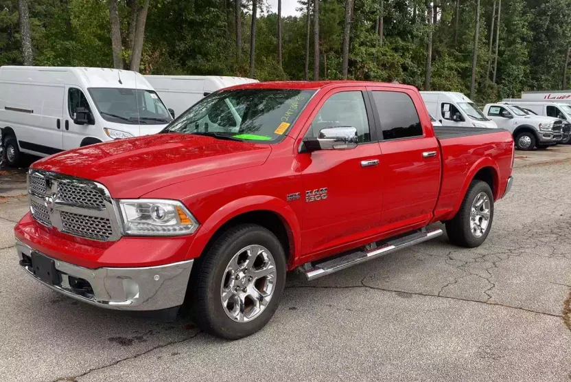 2016 Ram 1500 Laramie photo 1