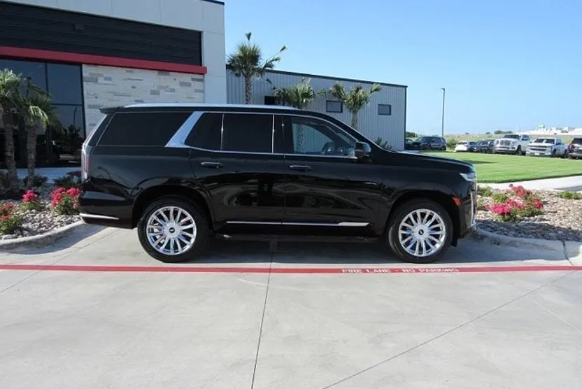 2023 Cadillac Escalade Premium Luxury photo 1